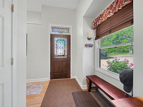 4th image of 520 Wolverine St