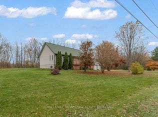 4820 Alex McLean Ln, South Frontenac, ON K0H 1H0