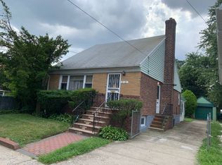 11722 197th St, Saint Albans, NY 11412