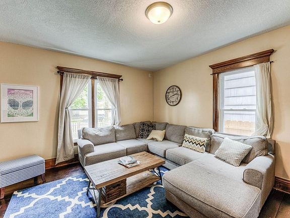 5th image of 3136 Pillsbury Ave
