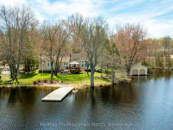 355 Loudon Point Rd, Gravenhurst, ON P1P 0E3