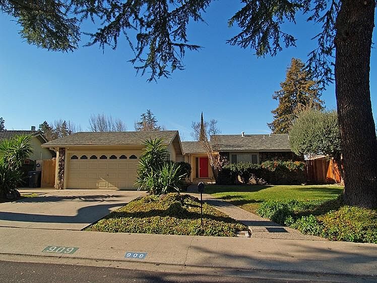 1st image of 909 Peachwood Ct