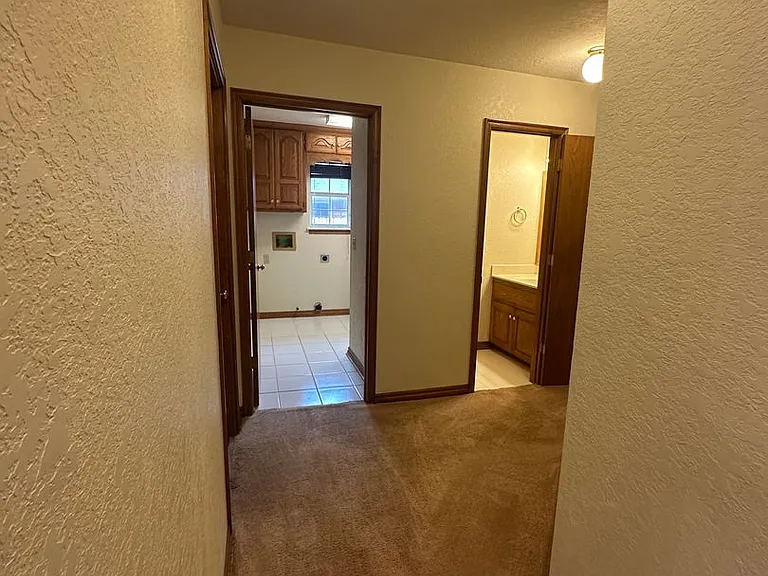 5524 Woodmont Dr — Photo 5