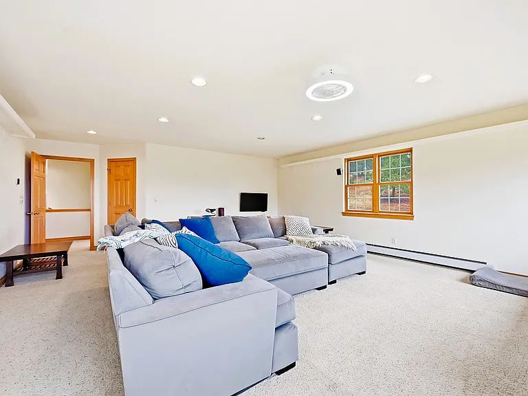 81 Elmgreen Ln — Photo 19