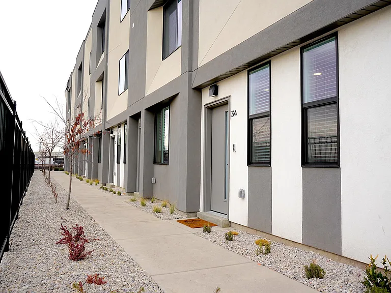 SUR17 Townhomes — Photo 9