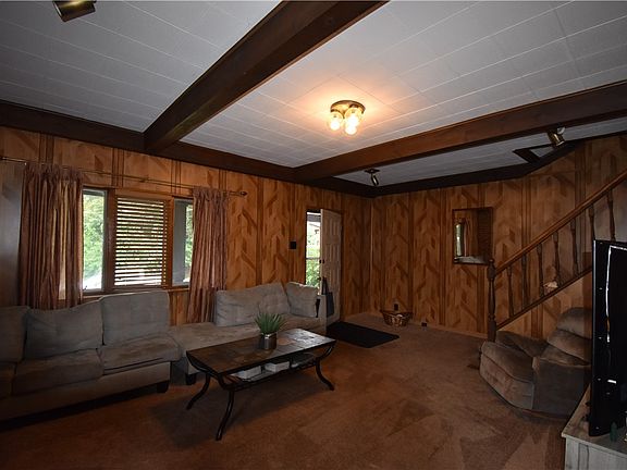 5th image of 128 Hartrey St