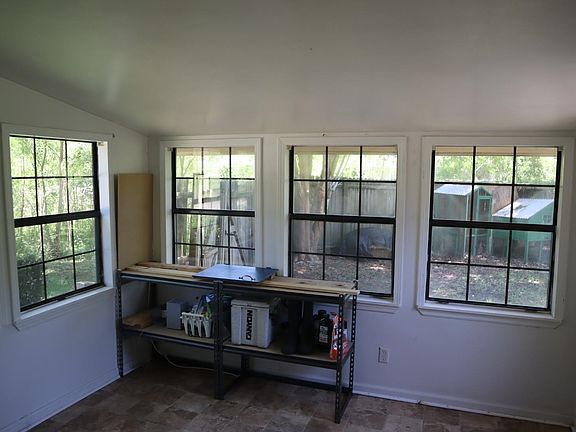 5th image of 4404 Bright Dr