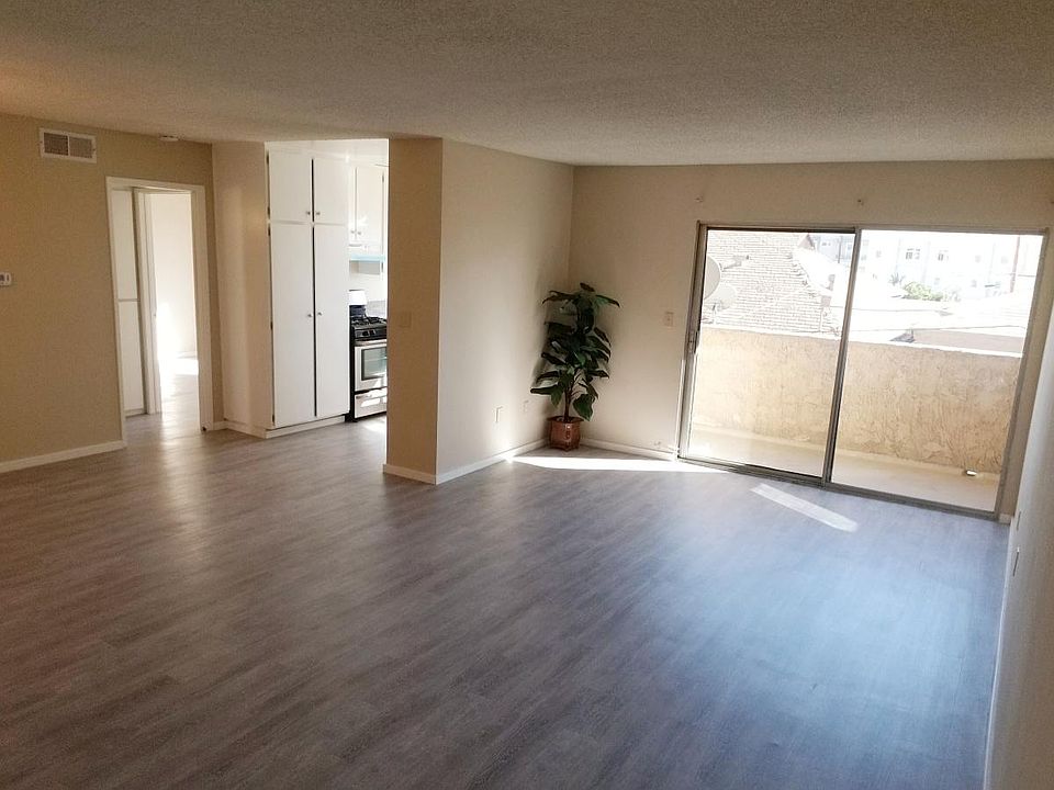 Living Room & Patio