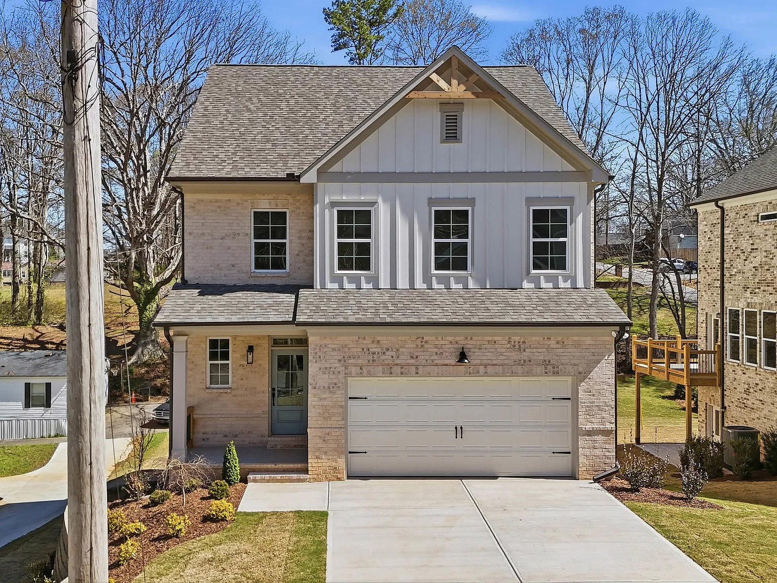 4 bed, 2.5 bath, $3,950 — Photo 1