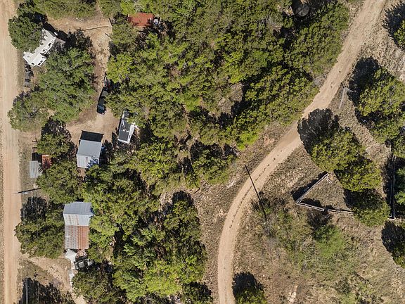 5th image of 28800 Valley Rd