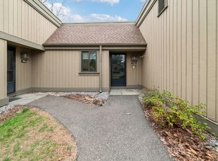 798 Heritage Vlg #B, Southbury, CT 06488