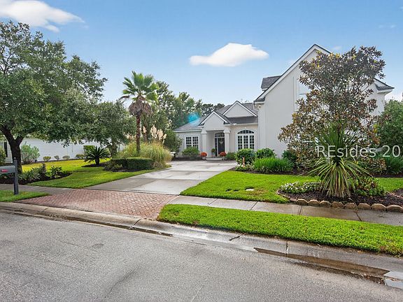 3rd image of 13 Gables Ln