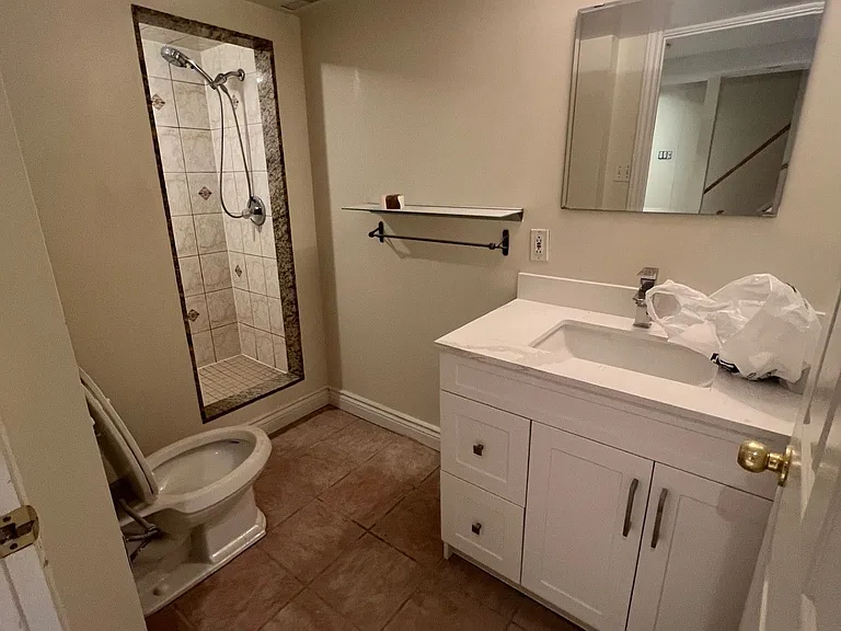 41 Majestic Dr #BASEMENT — Photo 6