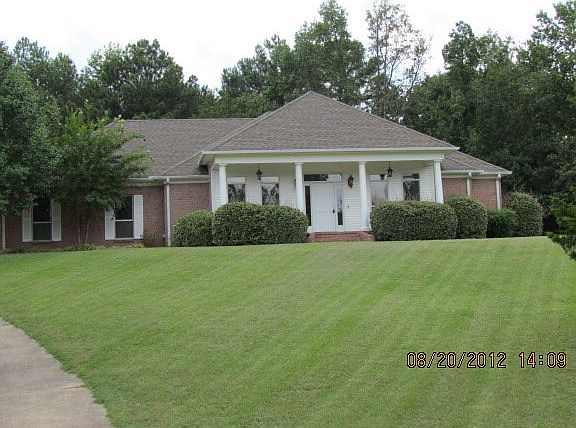 2nd image of 102 Meadowview Dr