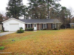 1121 Plymouth Dr, New Bern, NC 28562