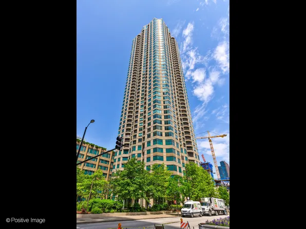 400 N Lasalle Dr #2312, Chicago, IL 60614