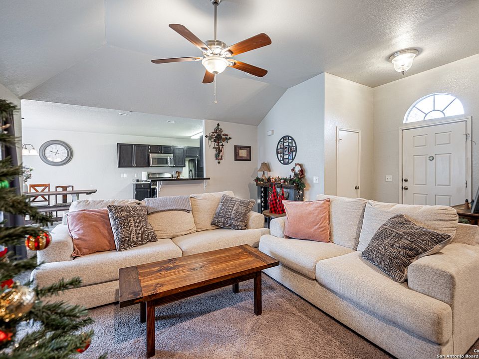 10227 coyote hl, Converse, TX 78109 | Zillow