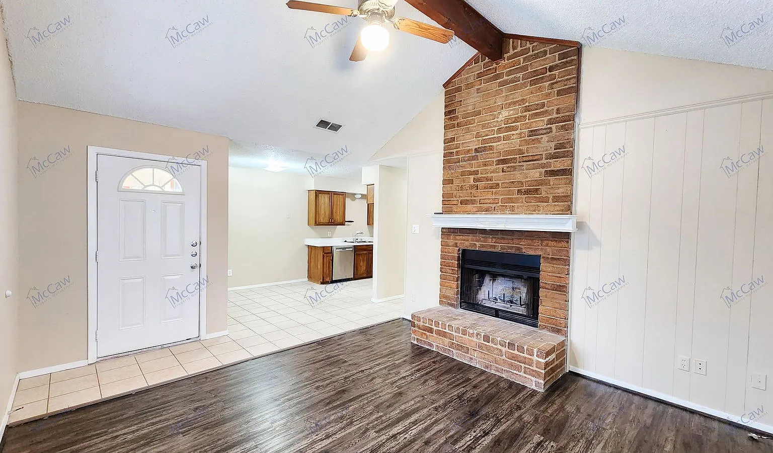2 bed, 2.0 bath, 1077 sqft, $1,550 — Photo 4