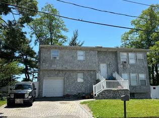 11 Quail Run, Massapequa, NY 11758