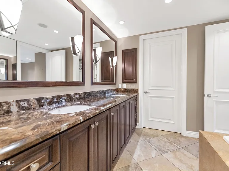 7175 E Camelback Rd #404 — Photo 4