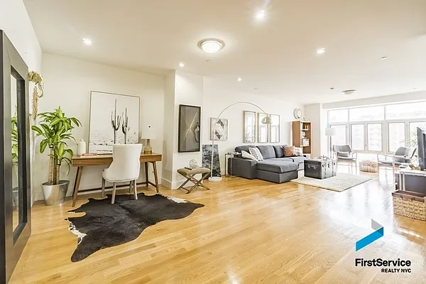 Rented by FirstService Realty (legacy) | media 1