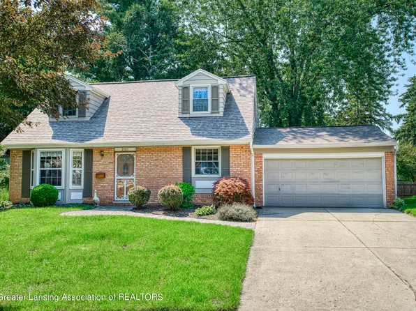 2103 Cogswell Dr, Lansing, MI 48906