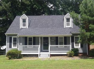 8318 Foxberry Dr, North Chesterfield, VA 23235