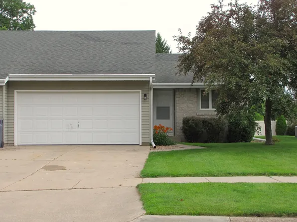 1125 Nantucket Dr #B, Janesville, WI 53546