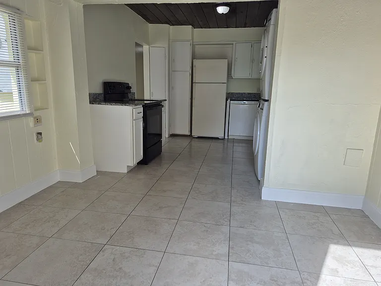 616 S Kentucky Ave — Photo 41