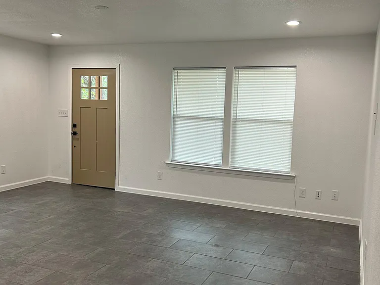 1110 Gibbs St #101 — Photo 10