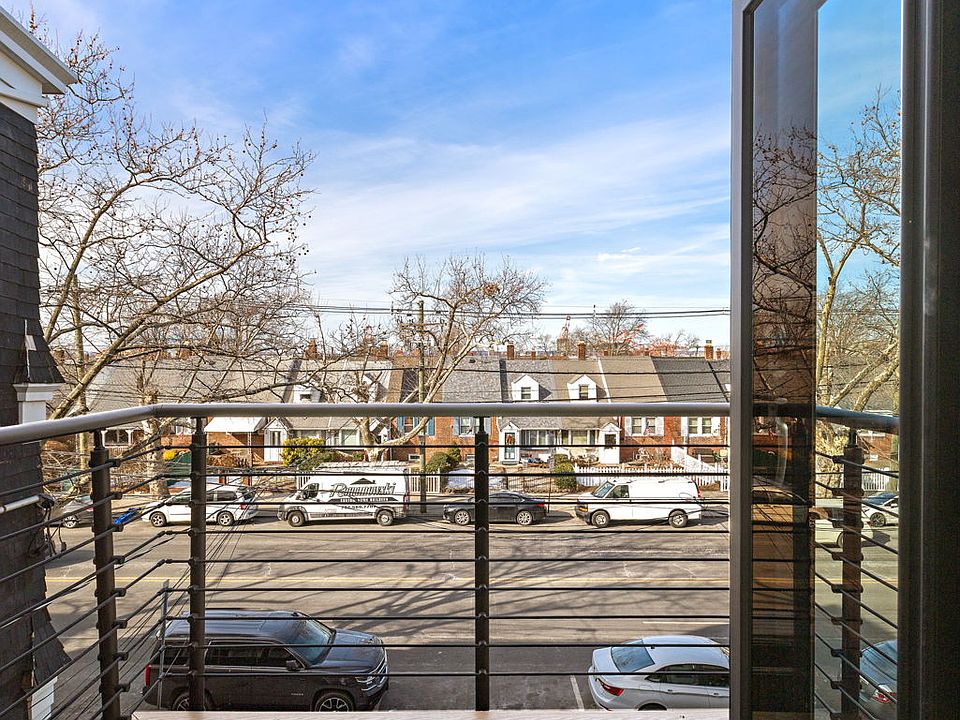 1st image of 482 Kennedy Blvd APT 2