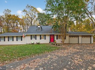 15211 Avery Rd, Rockville, MD 20855