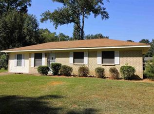 129 Skylane Dr, Pearl, MS 39208