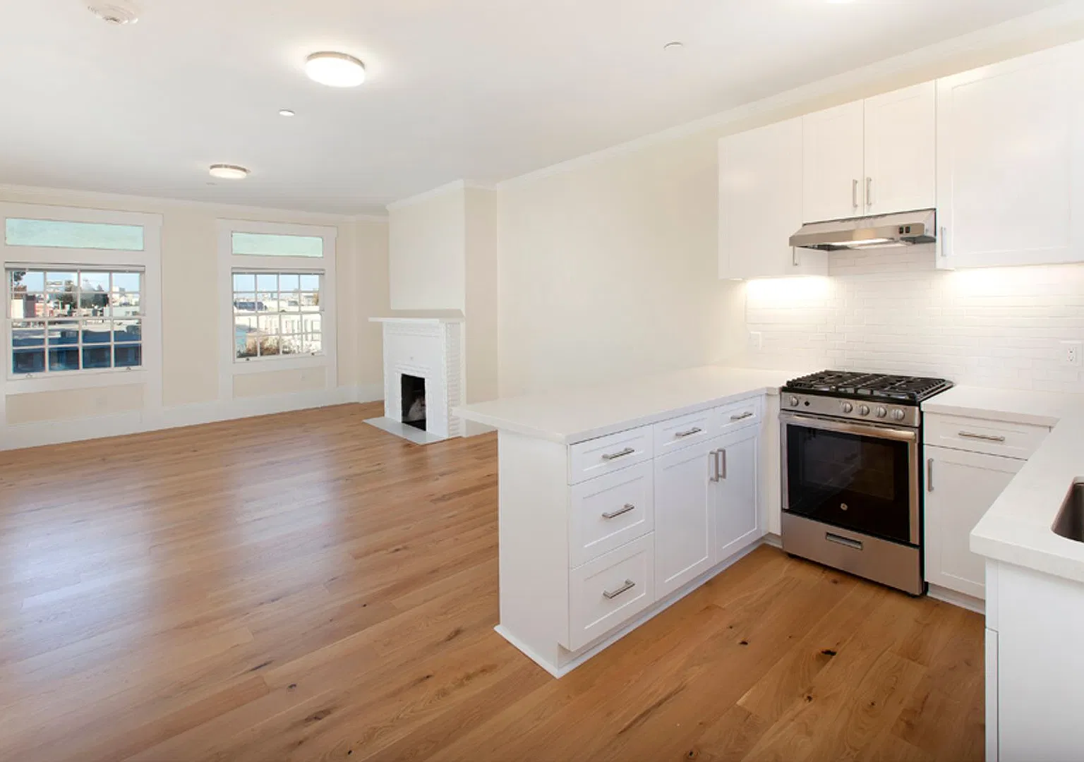3525 17th Street (911r) — Photo 3