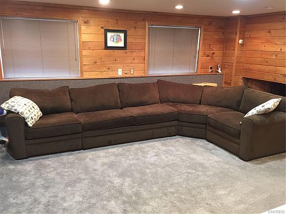 3rd image of 4264 Polly Ln
