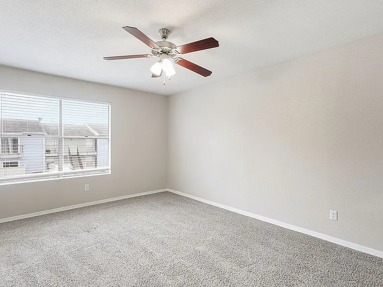 35-web-or-mls-11710 Briar Forest Dr Unit 504-S1103-007 (2)
