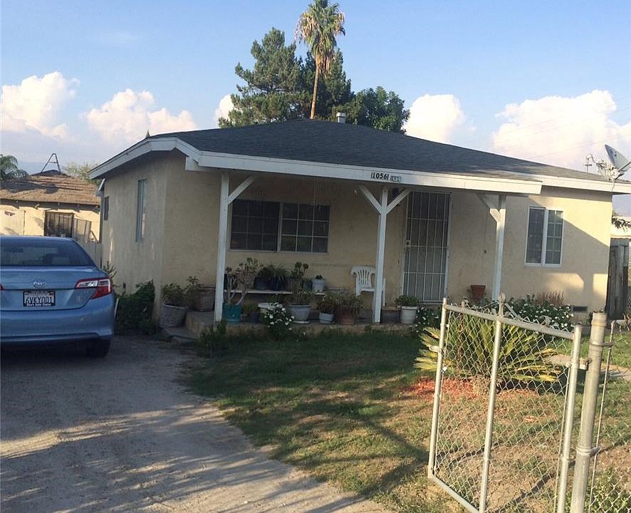 1st image of 24804 Hope St