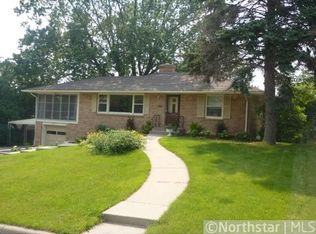 2922 Armour Ter, Saint Anthony, MN 55418