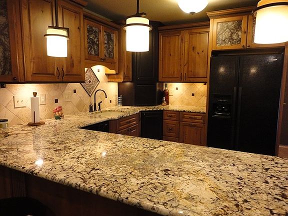 4th image of 1200 E Oakwood Ct