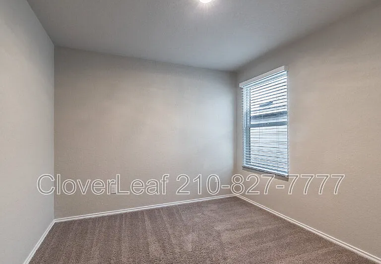 2815 Rosefinch — Photo 23
