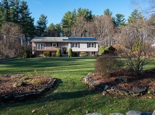 1073 George Hill Rd, Lancaster, MA 01523