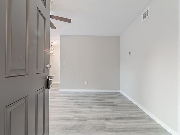 2nd image of 105 Willwood Dr #2