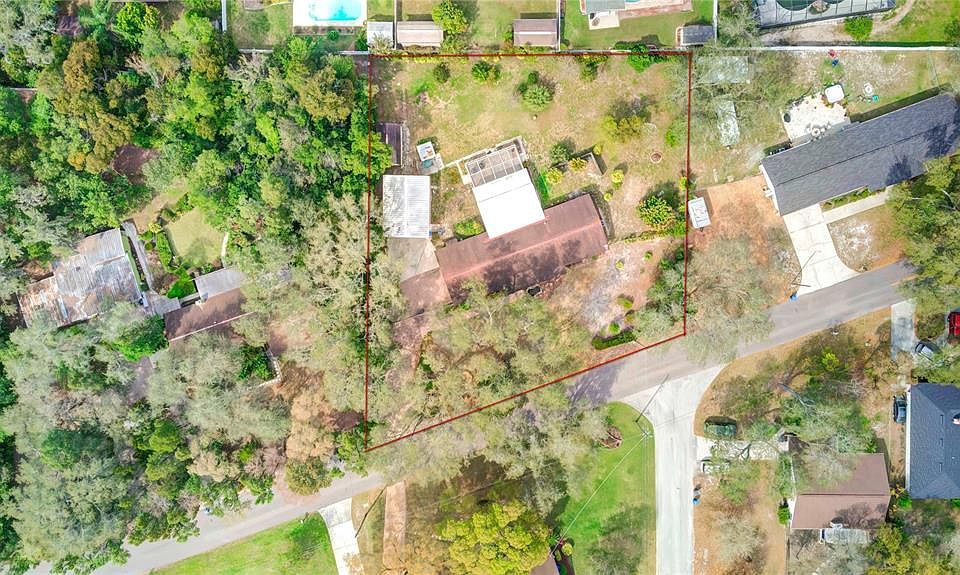 1st image of 1901 N VILLAGE AVENUE