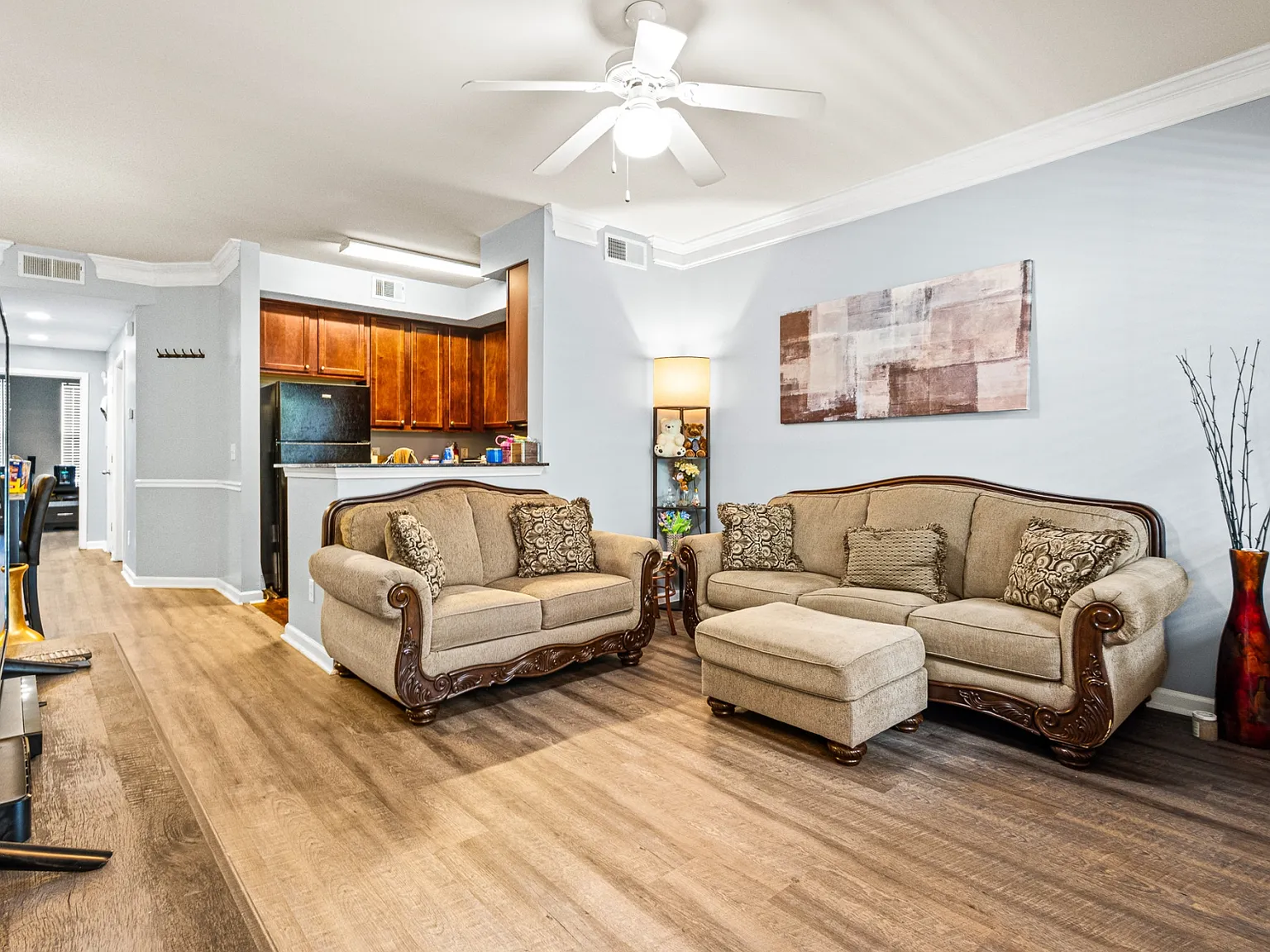1 bed, 805 sqft, $1,600 — Photo 4