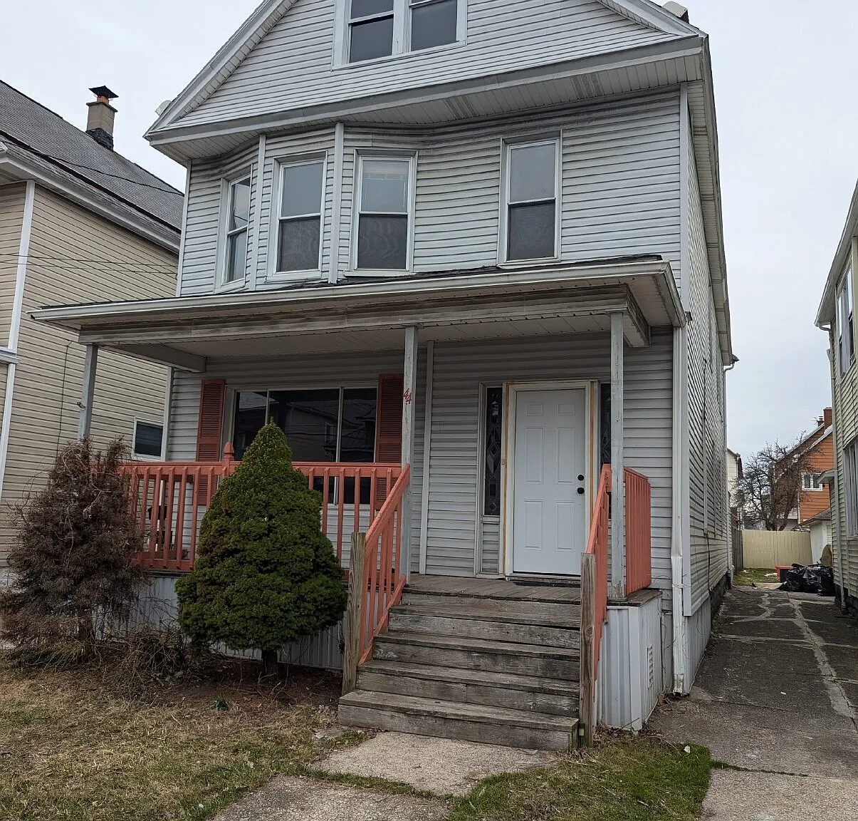 3 bed, 1.0 bath, $1,350 — Photo 4