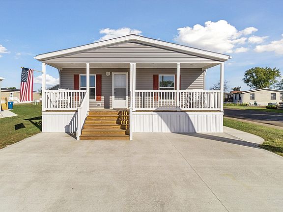Exterior Image-2-Adventure 14 Bayshore Estates