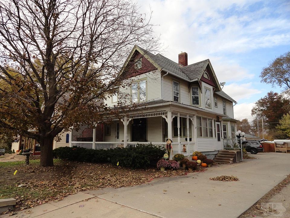 1st image of 709 A Ave E