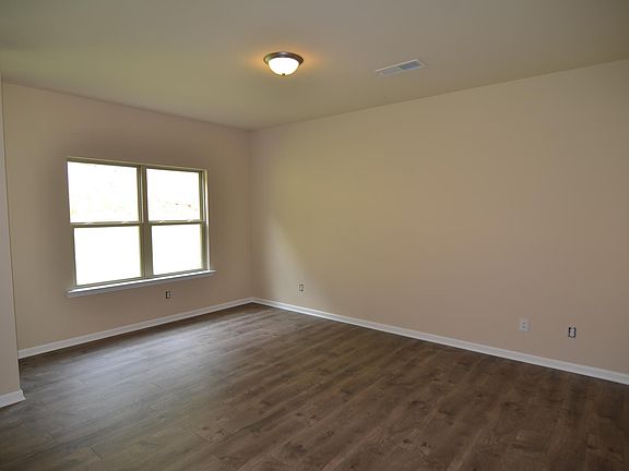 4th image of 3293 Lowland Dr