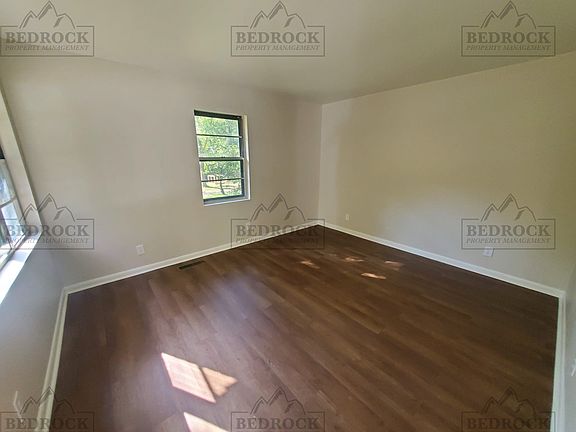 5th image of 2800 Cave Ave NW