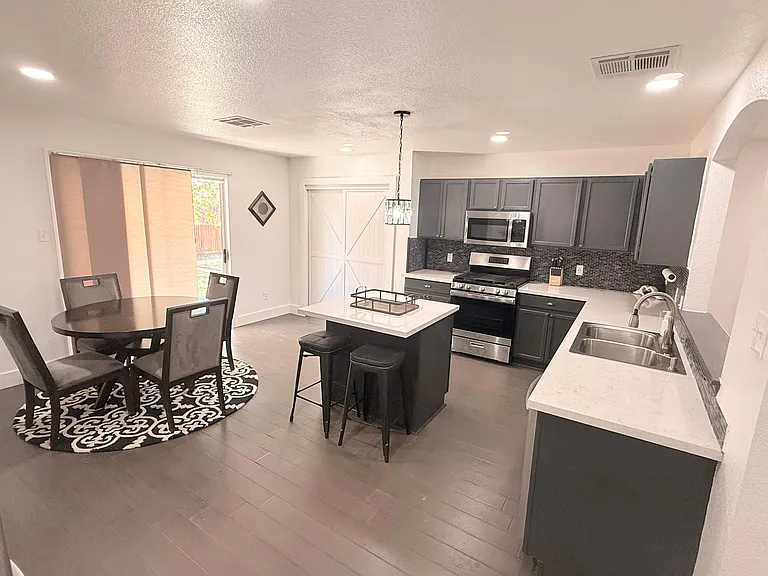 4016 Orion St — Photo 4